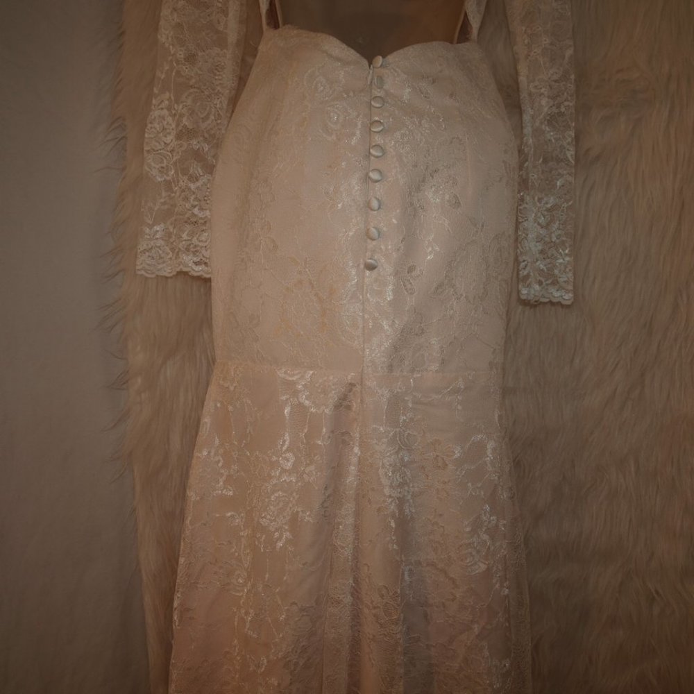 White WEDDING GOWN BY BRIDESS NEW With Tags SIZE 5